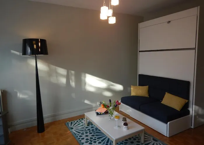 Quartier Chateau - Wifi - Garage Individuel A Cle - Electromenager Complet